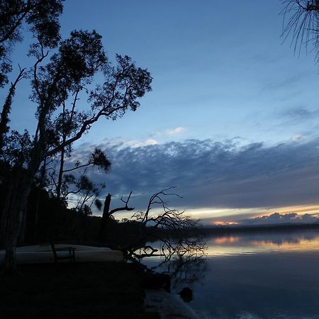 Lake Weyba Cottages Noosa ペレジアンビーチ エクステリア 写真