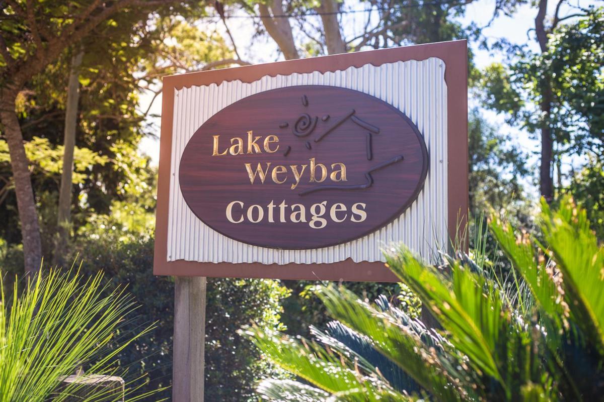 Lake Weyba Cottages Noosa ペレジアンビーチ エクステリア 写真