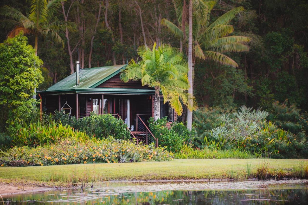 Lake Weyba Cottages Noosa ペレジアンビーチ エクステリア 写真
