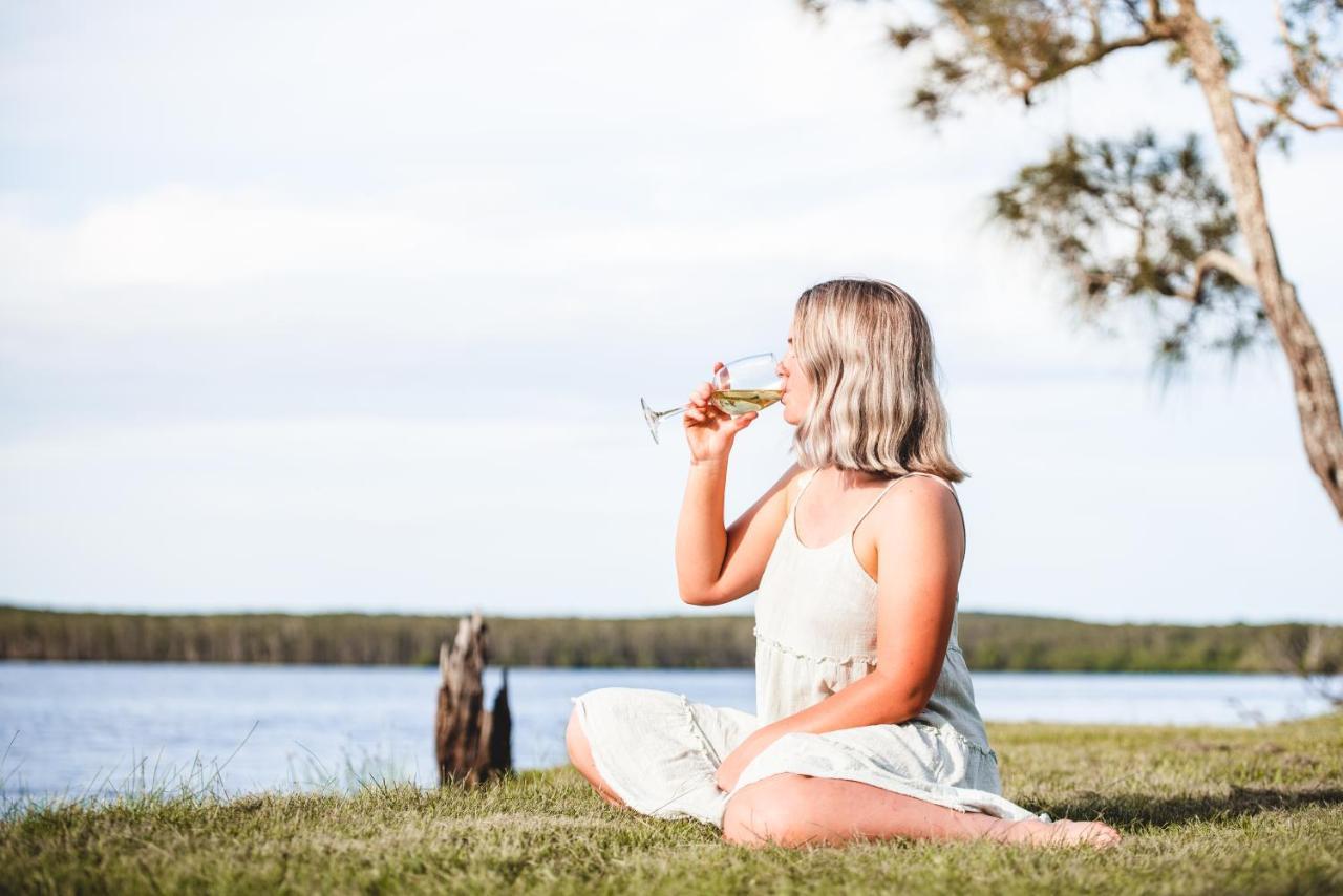 Lake Weyba Cottages Noosa ペレジアンビーチ エクステリア 写真
