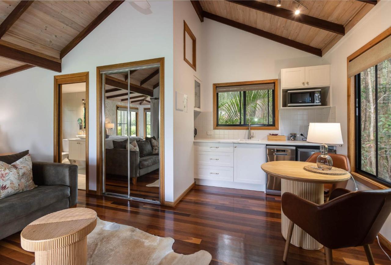 Lake Weyba Cottages Noosa ペレジアンビーチ エクステリア 写真