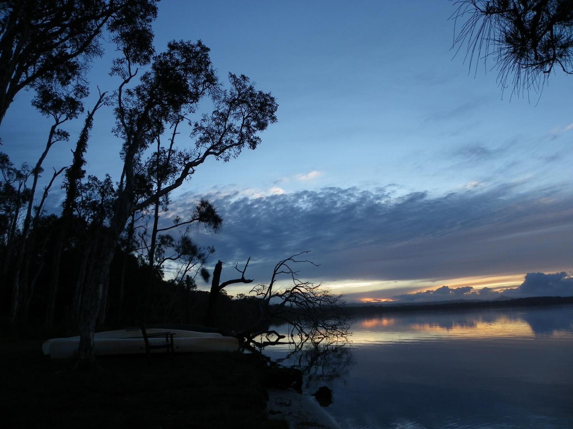 Lake Weyba Cottages Noosa ペレジアンビーチ エクステリア 写真