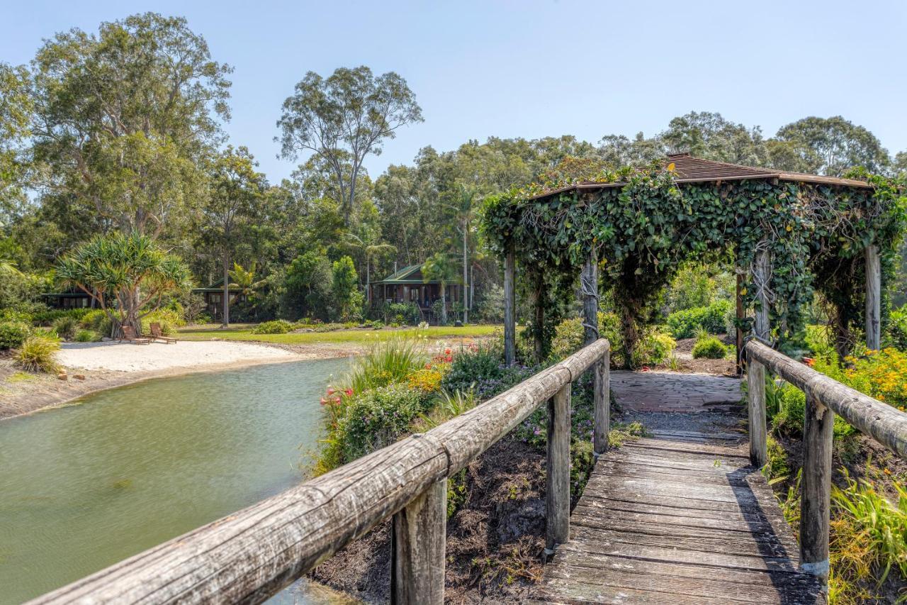 Lake Weyba Cottages Noosa ペレジアンビーチ エクステリア 写真